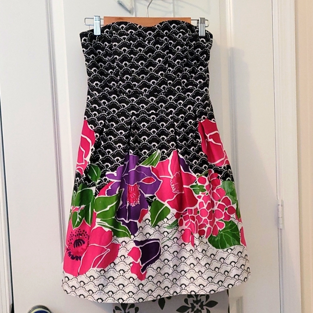 Strapless dress